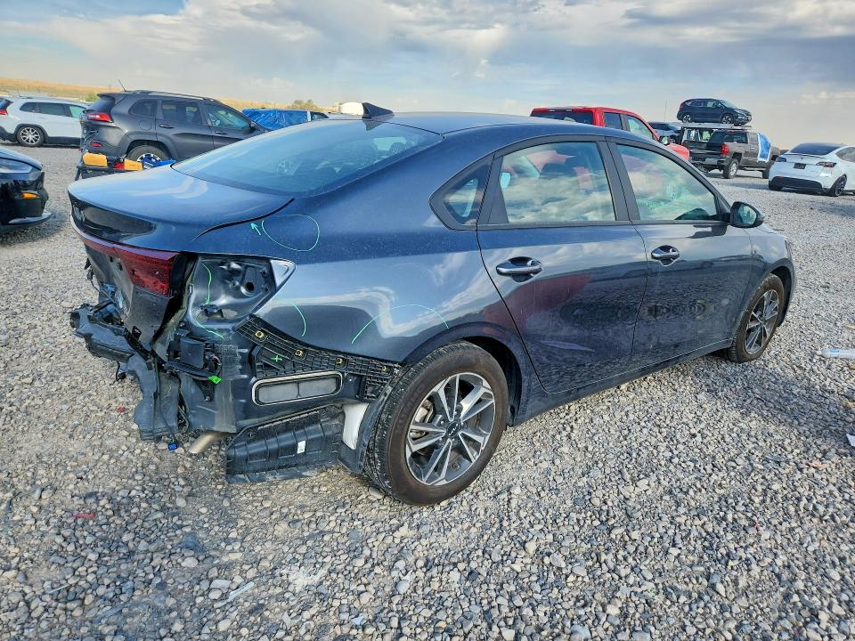 Photo 3 from auction – 2024 KIA FORTE with VIN 3KPF24AD9RE716316