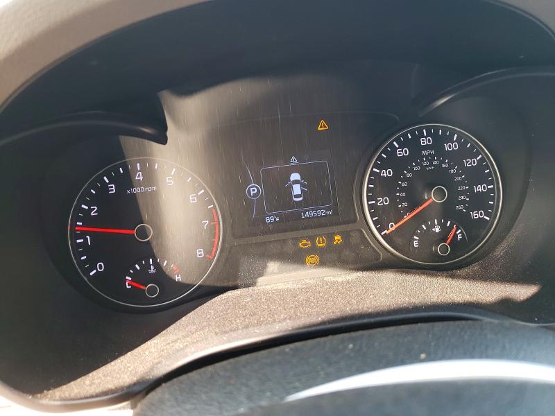 Photo 9 from auction – 2016 KIA OPTIMA with VIN 5XXGU4L33GG012782