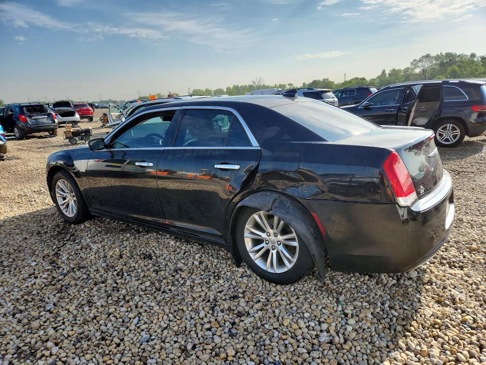 Photo 2 from auction – 2016 CHRYSLER 300C with VIN 2C3CCAEG3GH135631