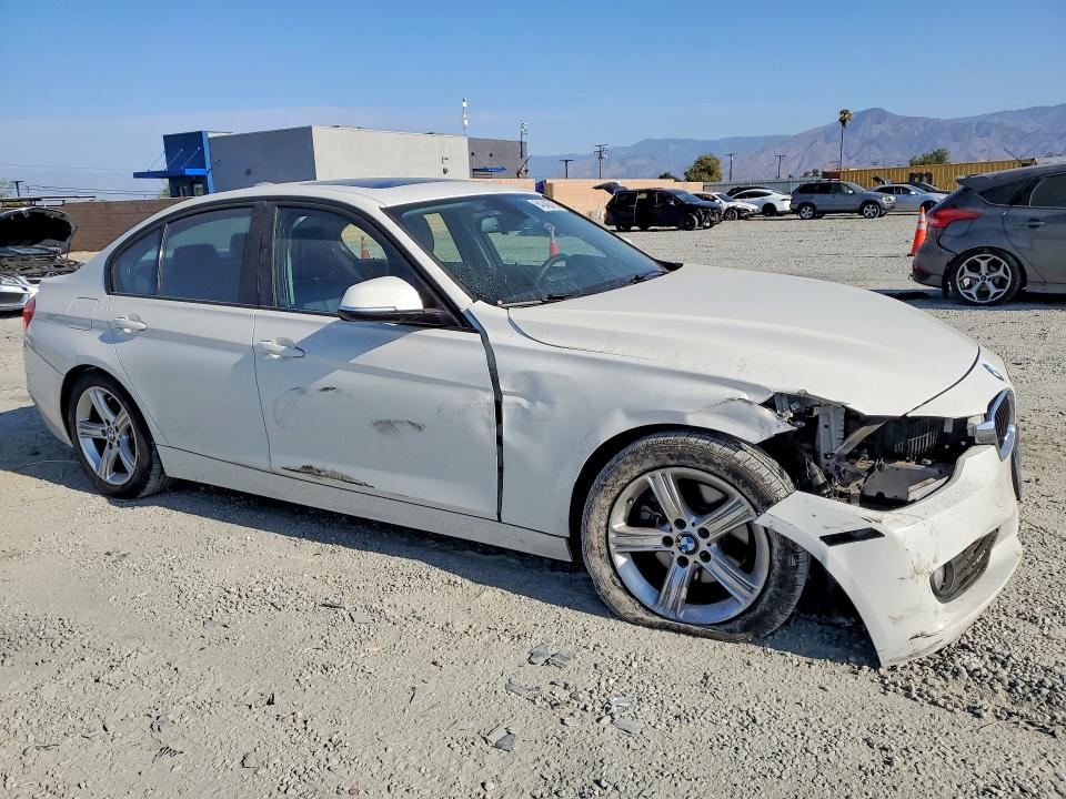 Photo 4 from auction – 2015 BMW 328 with VIN WBA3C1C58FP851350