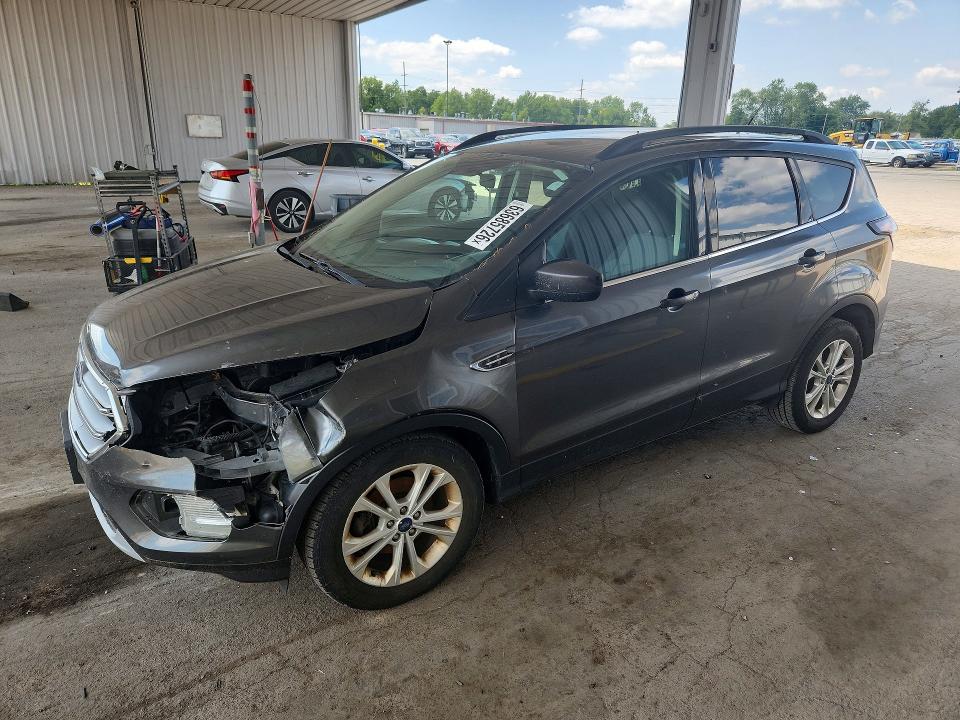 2017 FORD ESCAPE - Търг №63685726
