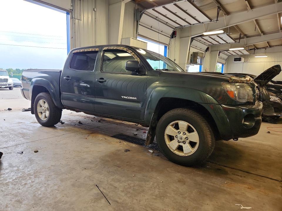 Photo 4 from auction – 2010 TOYOTA TACOMA with VIN 3TMLU4EN3AM042254