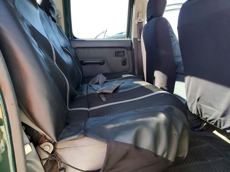 Photo 10 from auction – 2001 NISSAN FRONTIER with VIN 1N6ED27Y71C304540