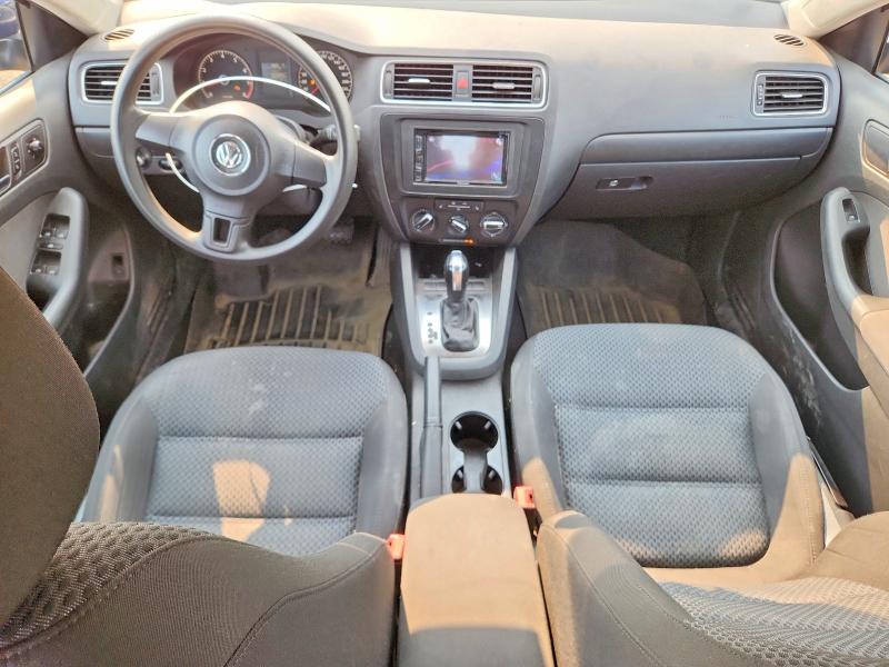 Photo 8 from auction – 2011 VOLKSWAGEN JETTA with VIN 3VWDX7AJ5BM339668