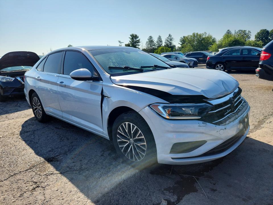 Photo 4 from auction – 2019 VOLKSWAGEN JETTA with VIN 3VWE57BU7KM062833