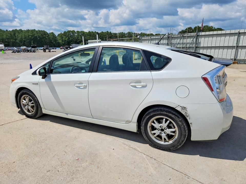 Photo 2 from auction – 2011 TOYOTA PRIUS with VIN JTDKN3DU0B0290493