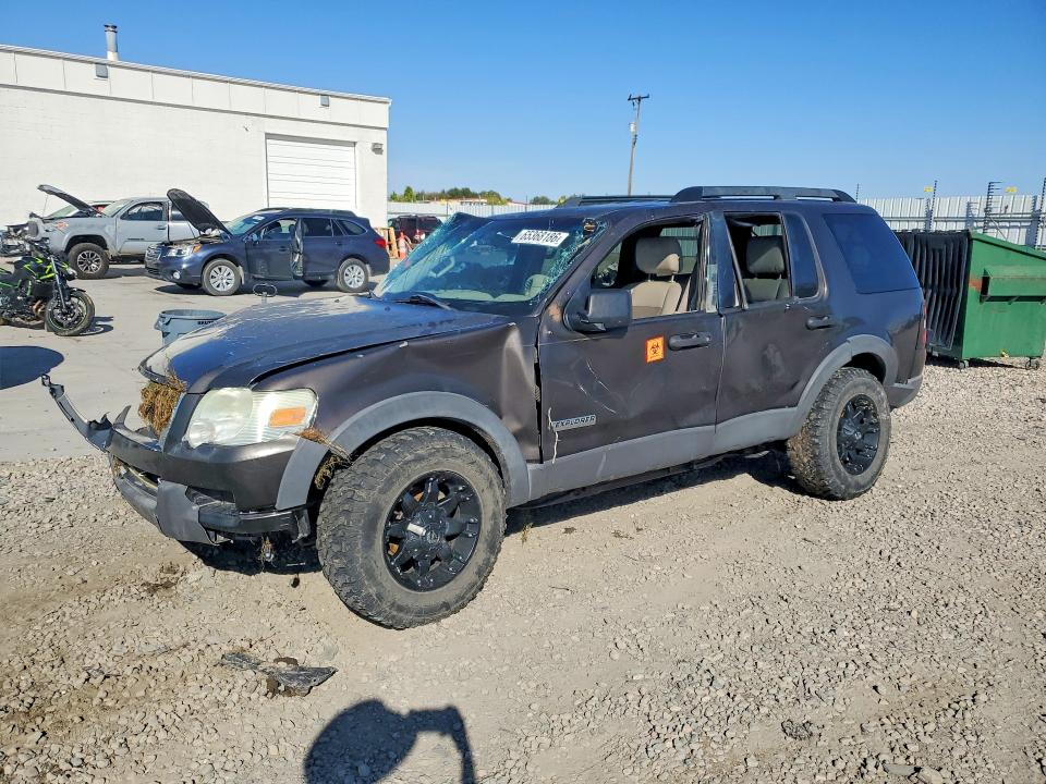 FORD EXPLORER 2006 with VIN 1FMEU73EX6UB03028 - Photo from auction