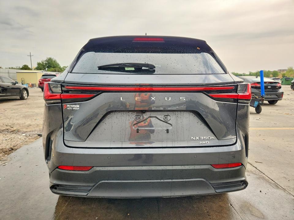 Photo 6 from auction – 2022 LEXUS NX with VIN 2T2GKCEZXNC004597