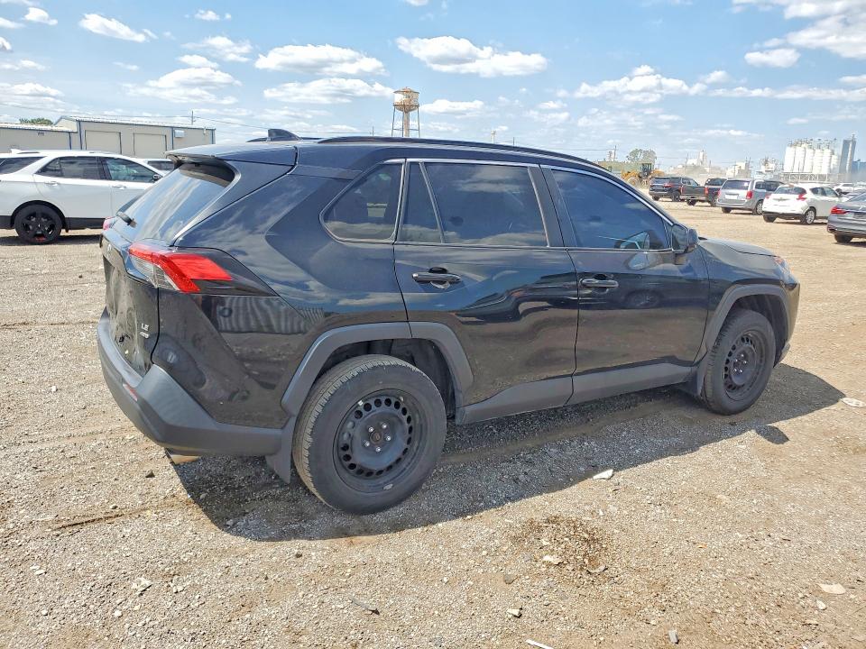 Photo 3 from auction – 2019 TOYOTA RAV4 with VIN 2T3F1RFV9KW070223