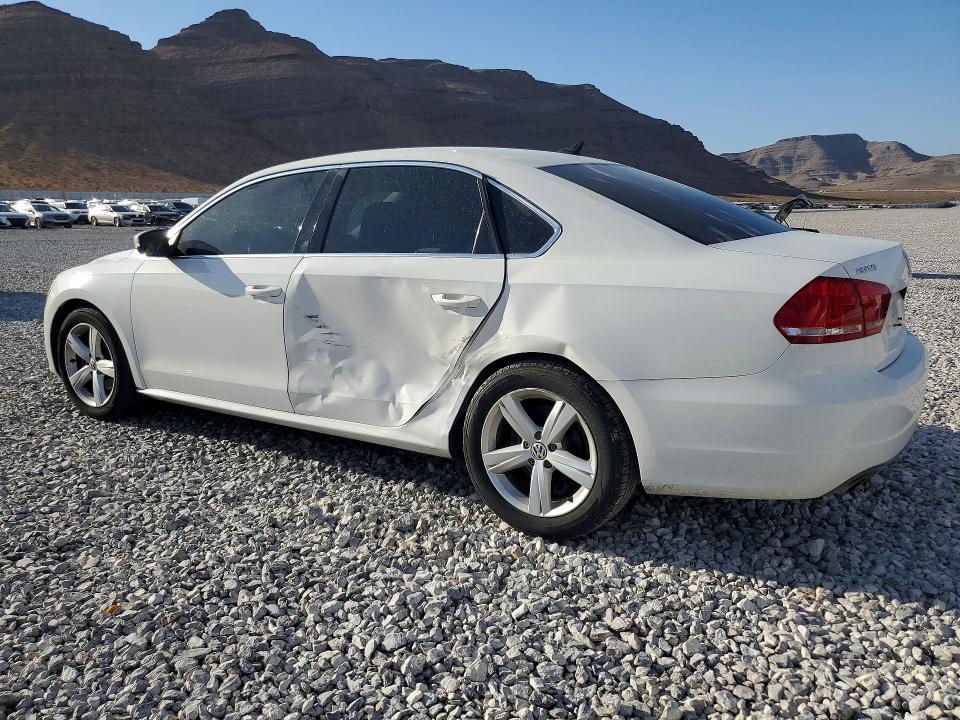 Photo 2 from auction – 2013 VOLKSWAGEN PASSAT with VIN 1VWBP7A33DC108720