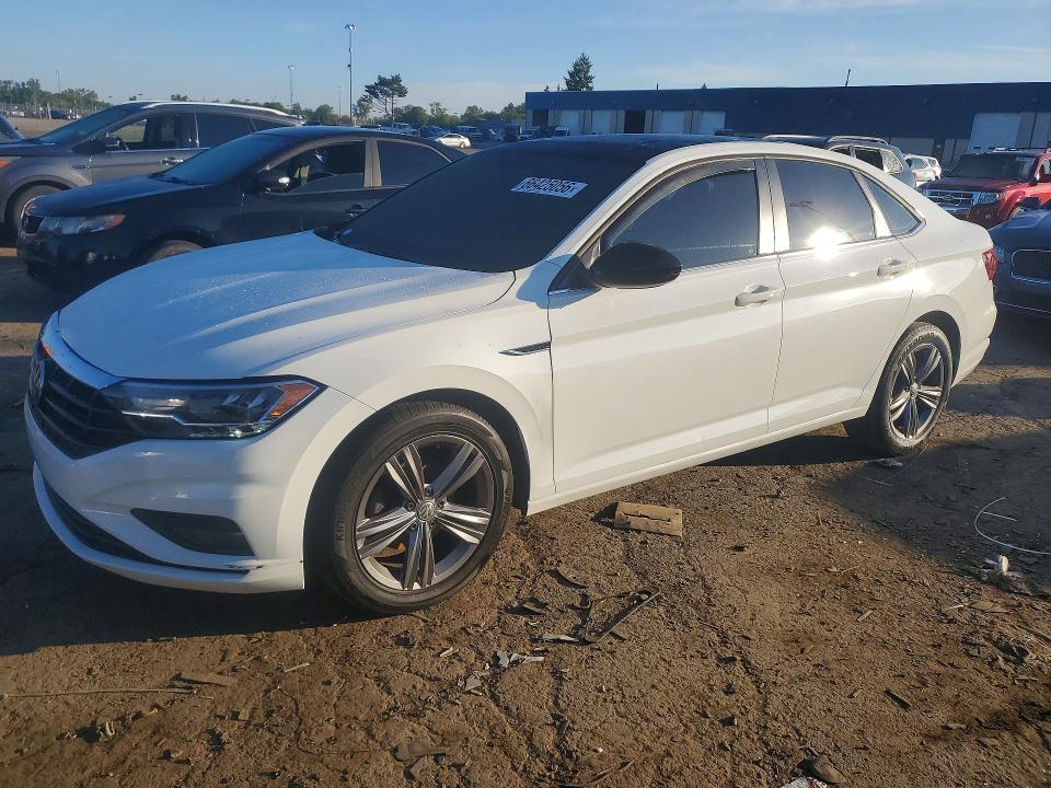 VOLKSWAGEN JETTA 2019 с VIN 3VWC57BU3KM228577 - Снимка от търг