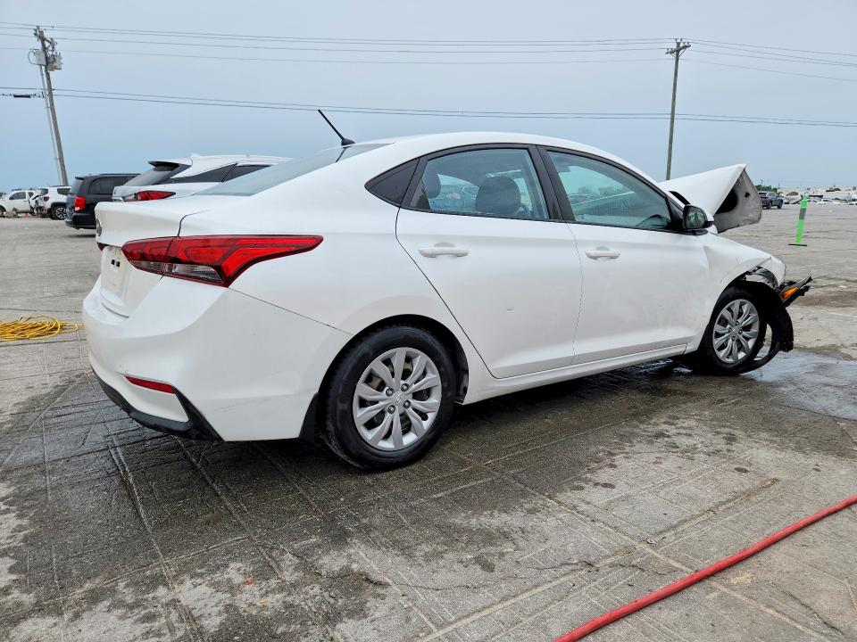 Photo 3 from auction – 2020 HYUNDAI ACCENT with VIN 3KPC24A62LE120024