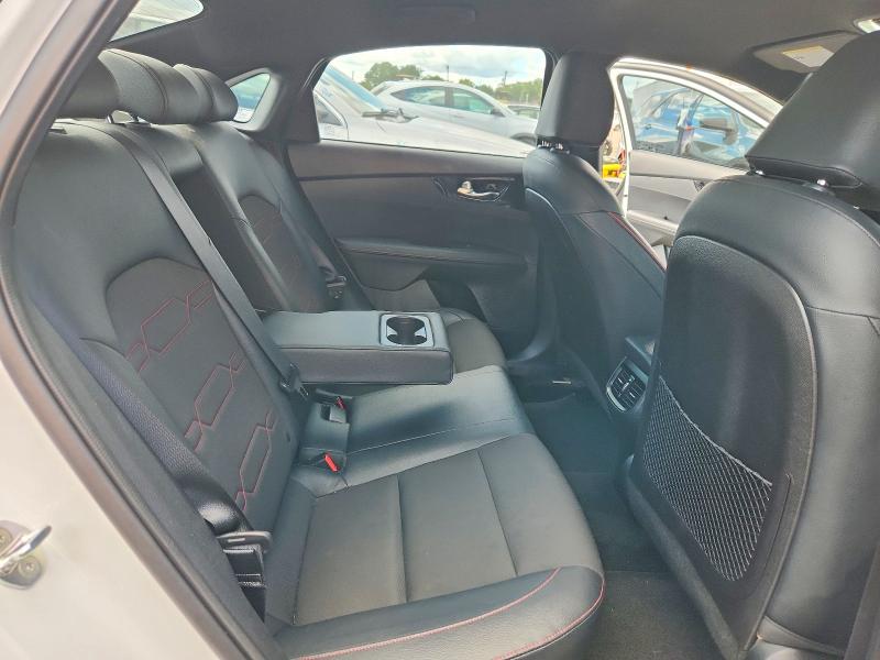 Photo 10 from auction – 2021 KIA FORTE with VIN 3KPF44AC0ME390819