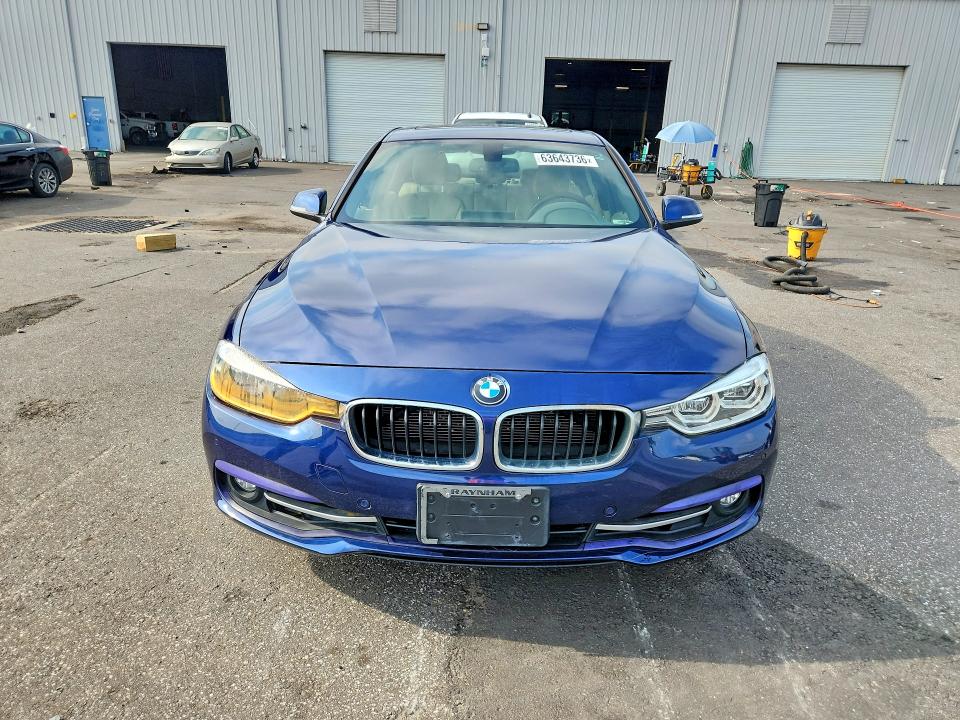 Photo 5 from auction – 2016 BMW 328 with VIN WBA8E3G51GNU01509