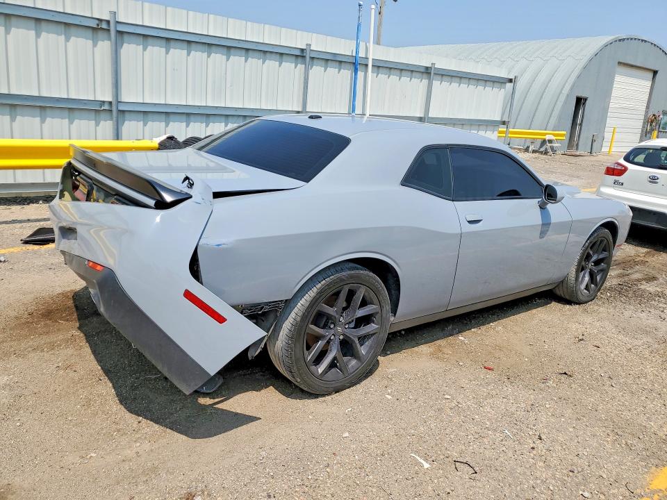 Photo 3 from auction – 2022 DODGE CHALLENGER with VIN 2C3CDZAGXNH143871