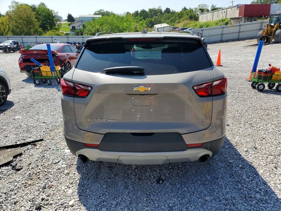 Zdjęcie 6 z aukcji – 2021 CHEVROLET BLAZER z VIN 3GNKBHR48MS504356