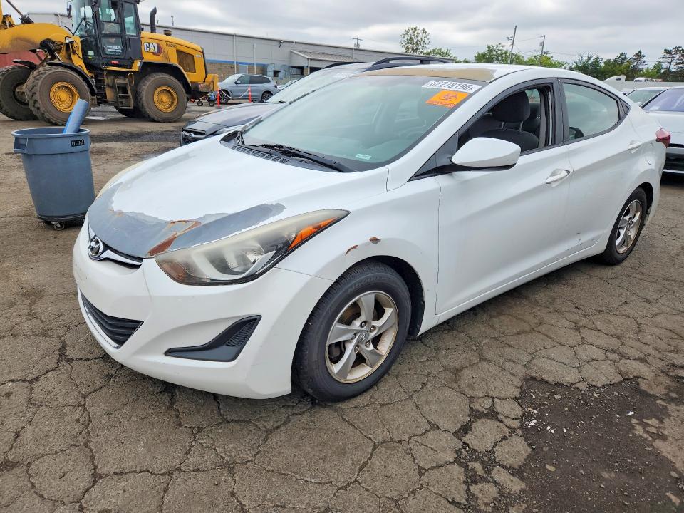 HYUNDAI ELANTRA 2015 with VIN 5NPDH4AE0FH569650 - Photo from auction