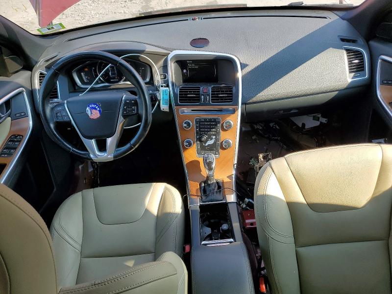 Photo 8 from auction – 2016 VOLVO XC60 with VIN YV4902RK0G2788877