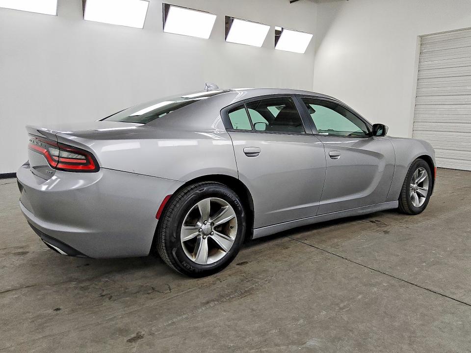 Photo 3 from auction – 2016 DODGE CHARGER with VIN 2C3CDXHG8GH185663
