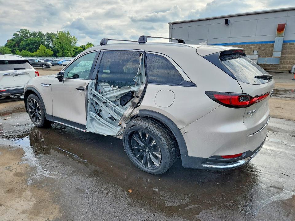 Photo 2 from auction – 2024 MAZDA CX-90 with VIN JM3KKEHA0R1121154