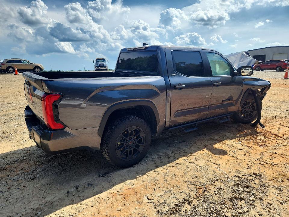 Photo 3 from auction – 2025 TOYOTA TUNDRA with VIN 5TFLA5DB2SX328243