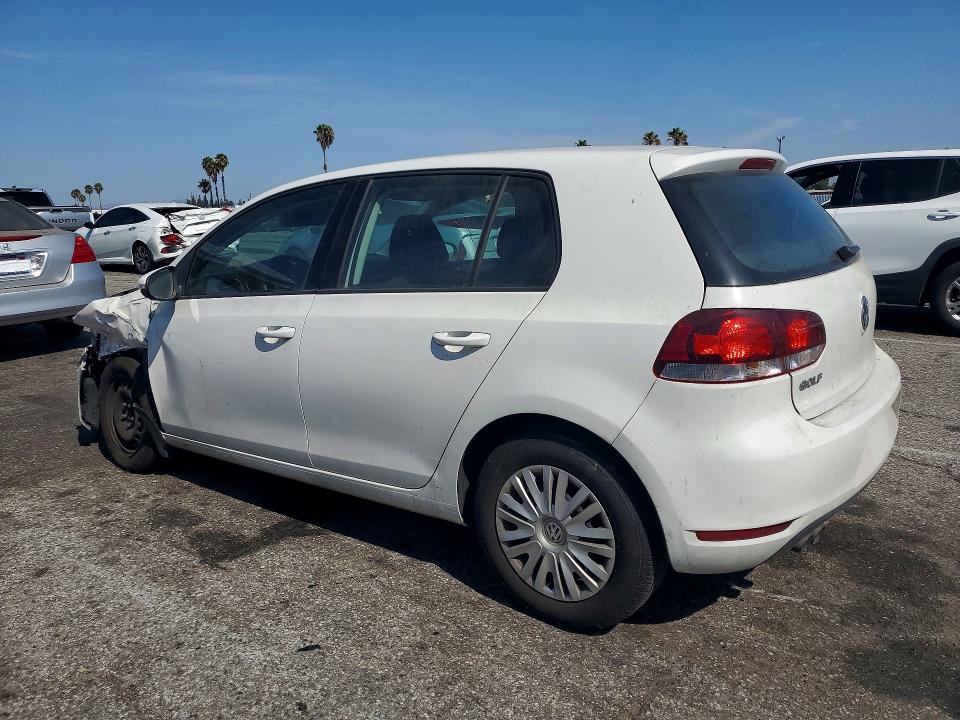 Photo 2 from auction – 2014 VOLKSWAGEN GOLF with VIN WVWDB7AJ5EW002083