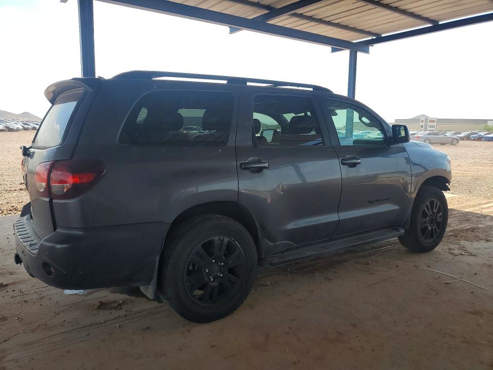 Photo 3 from auction – 2018 TOYOTA SEQUOIA with VIN 5TDBY5G11JS158651