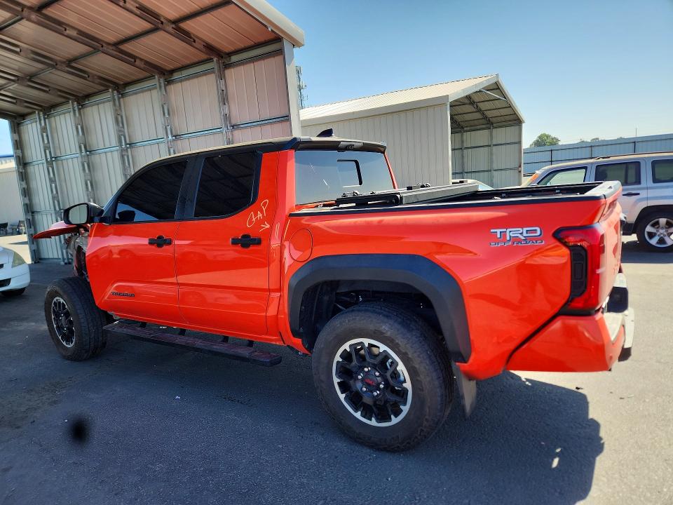 Photo 2 from auction – 2024 TOYOTA TACOMA with VIN 3TYLC5LN5RT008246