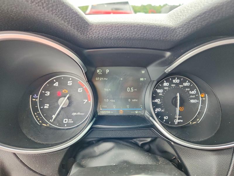 Photo 9 from auction – 2018 ALFA ROMEO STELVIO with VIN ZASFAKAN1J7B81381