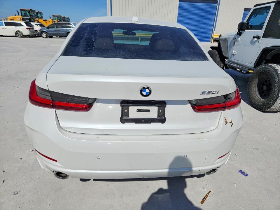 Photo 6 from auction – 2024 BMW 330I with VIN 3MW69FF05R8E33369