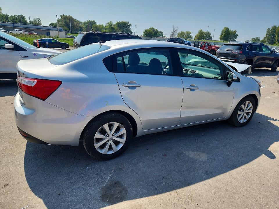 Photo 3 from auction – 2013 KIA RIO with VIN KNADN4A39D6201530