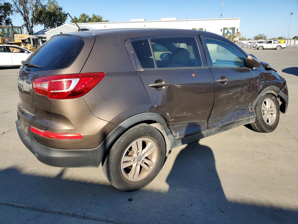 Photo 3 from auction – 2011 KIA SPORTAGE with VIN KNDPB3A29B7097994
