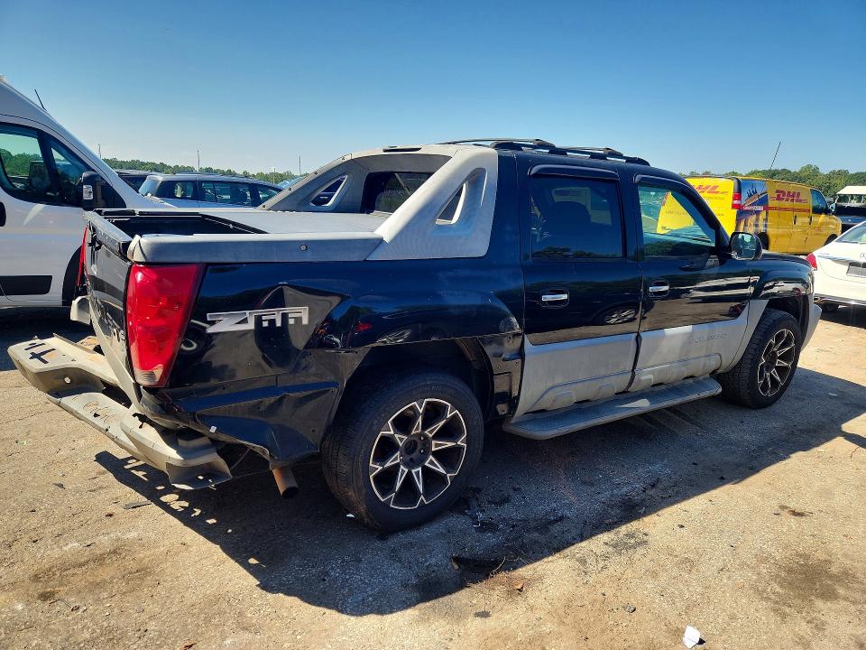 Photo 3 from auction – 2002 CHEVROLET AVALANCHE with VIN 3GNEC13T42G167976