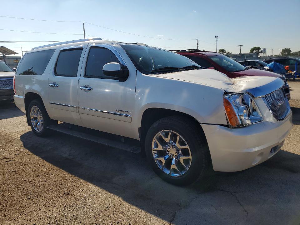 Photo 4 from auction – 2012 GMC YUKON XL with VIN 1GKS2MEF7CR115447