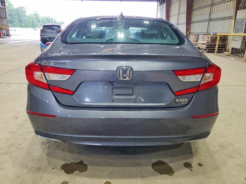 Photo 6 from auction – 2018 HONDA ACCORD with VIN 1HGCV1F57JA070602