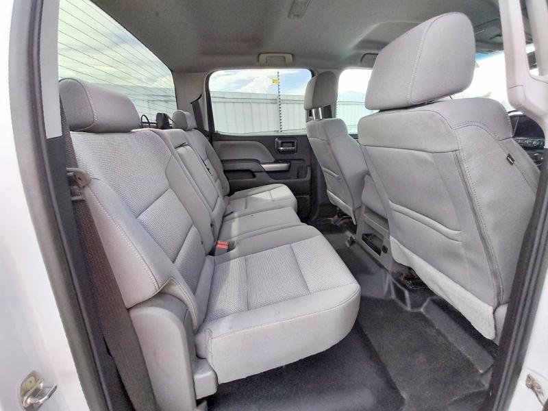 Снимка 10 от търг – 2018 CHEVROLET SILVERADO с VIN 1GCUKREC2JF248638