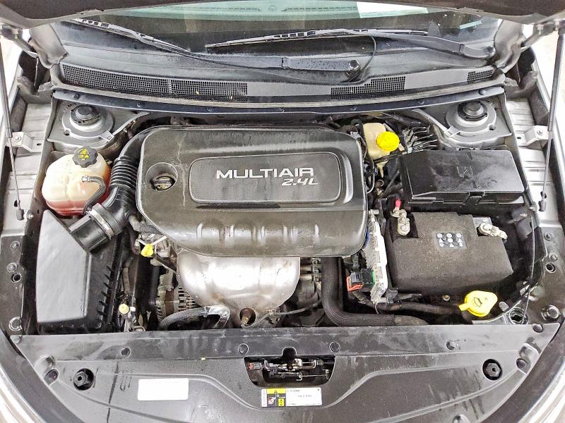 Photo 11 from auction – 2015 CHRYSLER 200 with VIN 1C3CCCAB2FN532582
