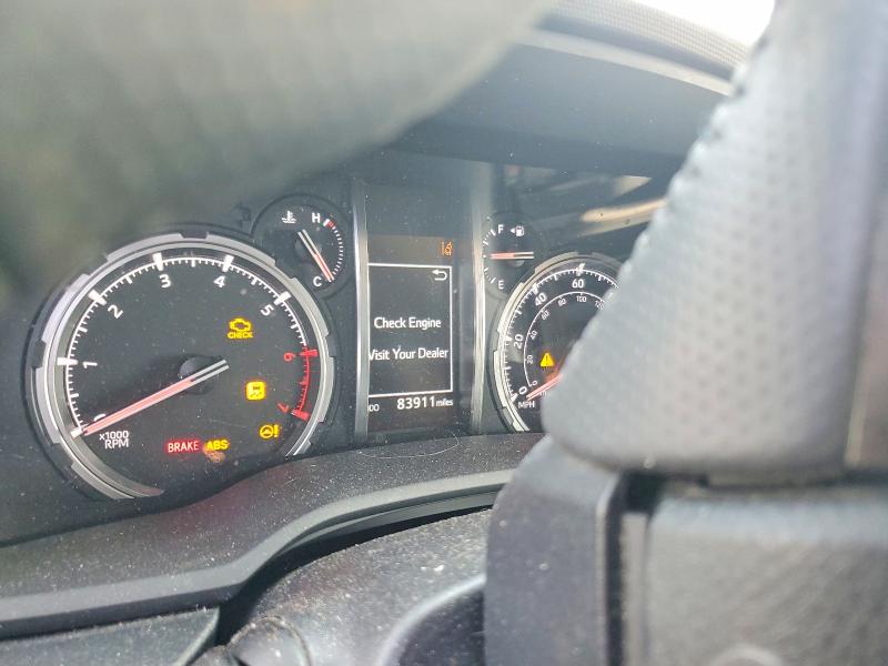 Photo 9 from auction – 2020 TOYOTA 4RUNNER with VIN JTEBU5JR2L5805041