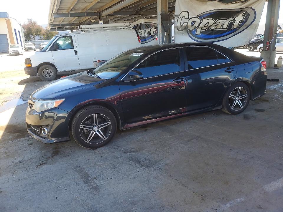 TOYOTA CAMRY 2014 with VIN 4T1BF1FK5EU863216 - Photo from auction