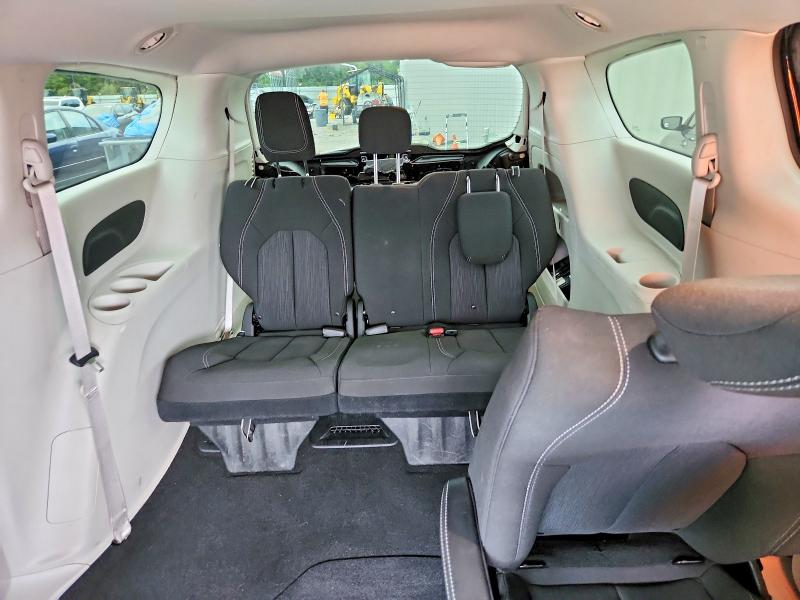 Photo 10 from auction – 2021 CHRYSLER VOYAGER with VIN 2C4RC1CG5MR565434
