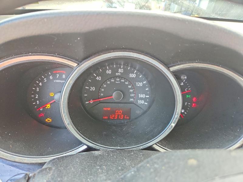 Photo 9 from auction – 2013 KIA SORENTO with VIN 5XYKT3A19DG415004