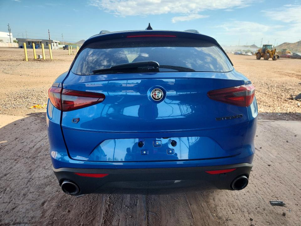 Photo 6 from auction – 2021 ALFA ROMEO STELVIO with VIN ZASPAKAN0M7D00031
