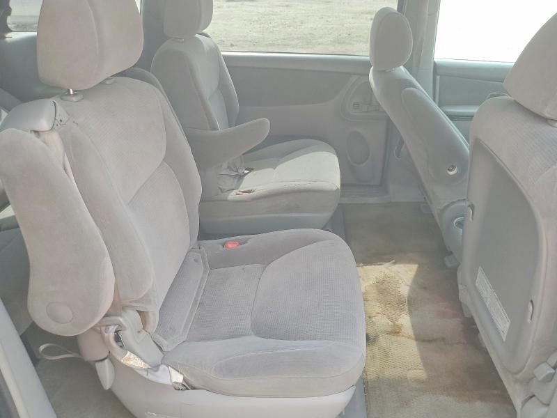 Photo 11 from auction – 2005 TOYOTA SIENNA with VIN 5TDZA23C55S249498