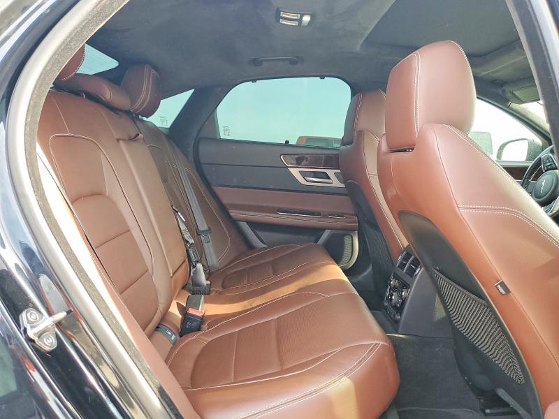 Photo 10 from auction – 2017 JAGUAR XF with VIN SAJBL4BN8HCY43875