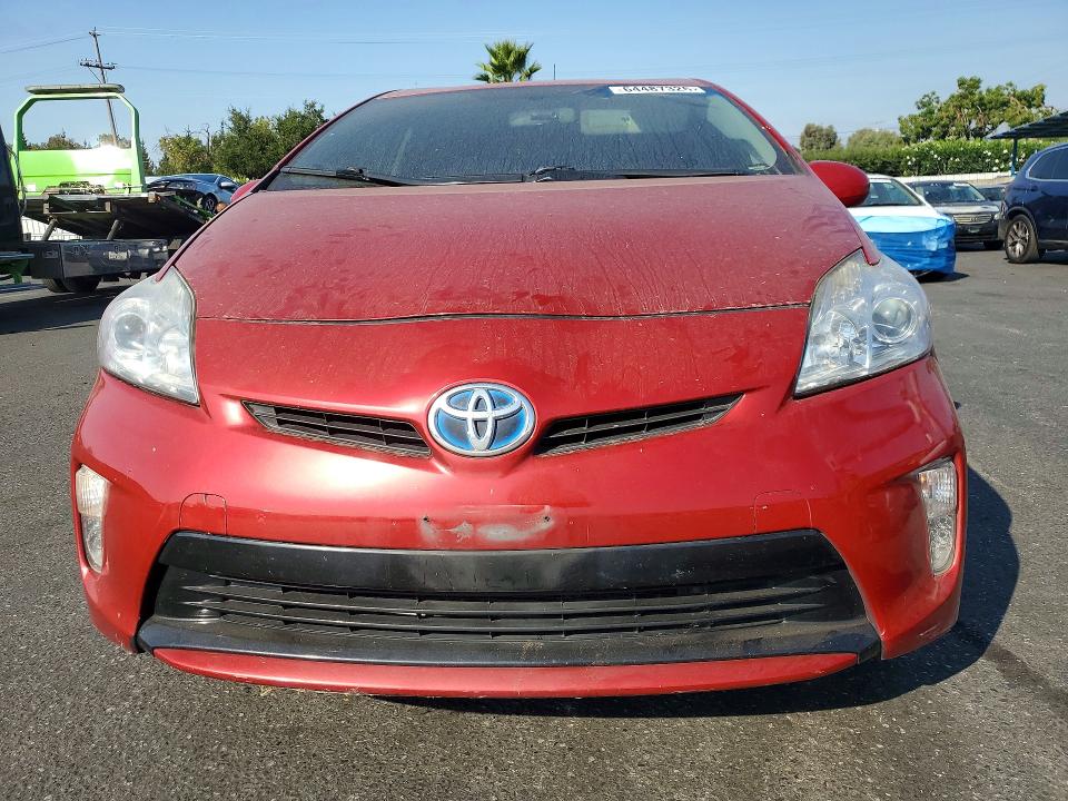 Photo 5 from auction – 2014 TOYOTA PRIUS with VIN JTDKN3DU2E0372133
