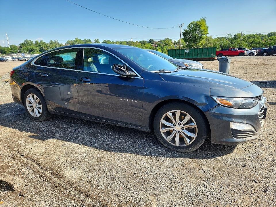 Photo 4 from auction – 2020 CHEVROLET MALIBU with VIN 1G1ZD5ST2LF093789