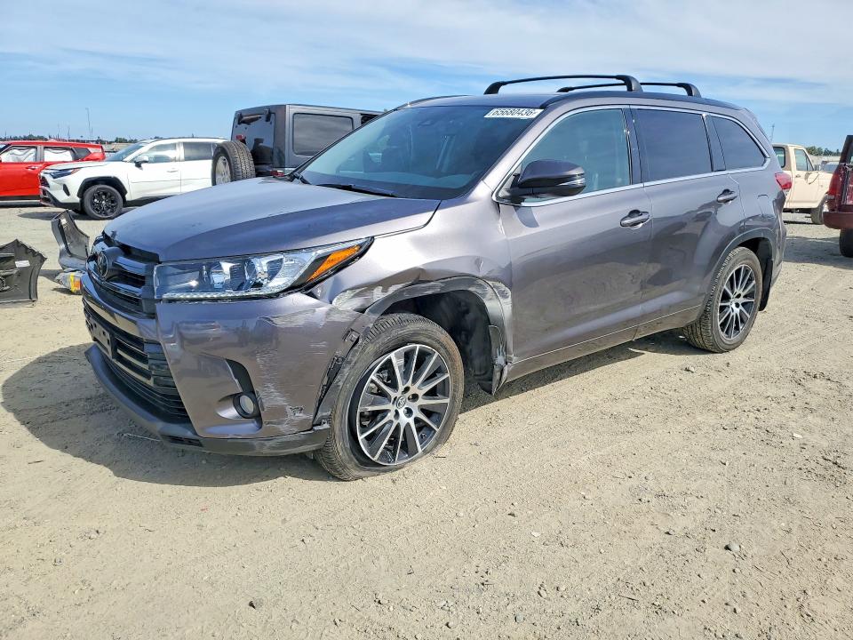 TOYOTA HIGHLANDER 2018 с VIN 5TDJZRFH7JS535563 - Фото с аукциона