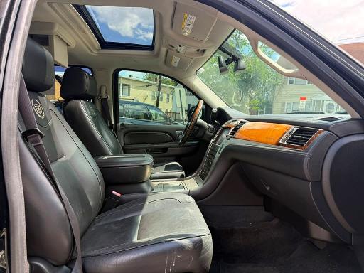 Photo 8 from auction – 2014 CADILLAC ESCALADE with VIN 1GYS4DEF4ER228078