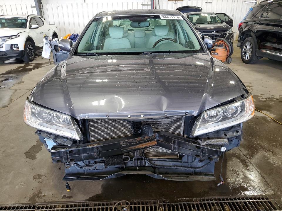 Photo 5 from auction – 2011 HYUNDAI AZERA with VIN KMHFC4DF4BA559745
