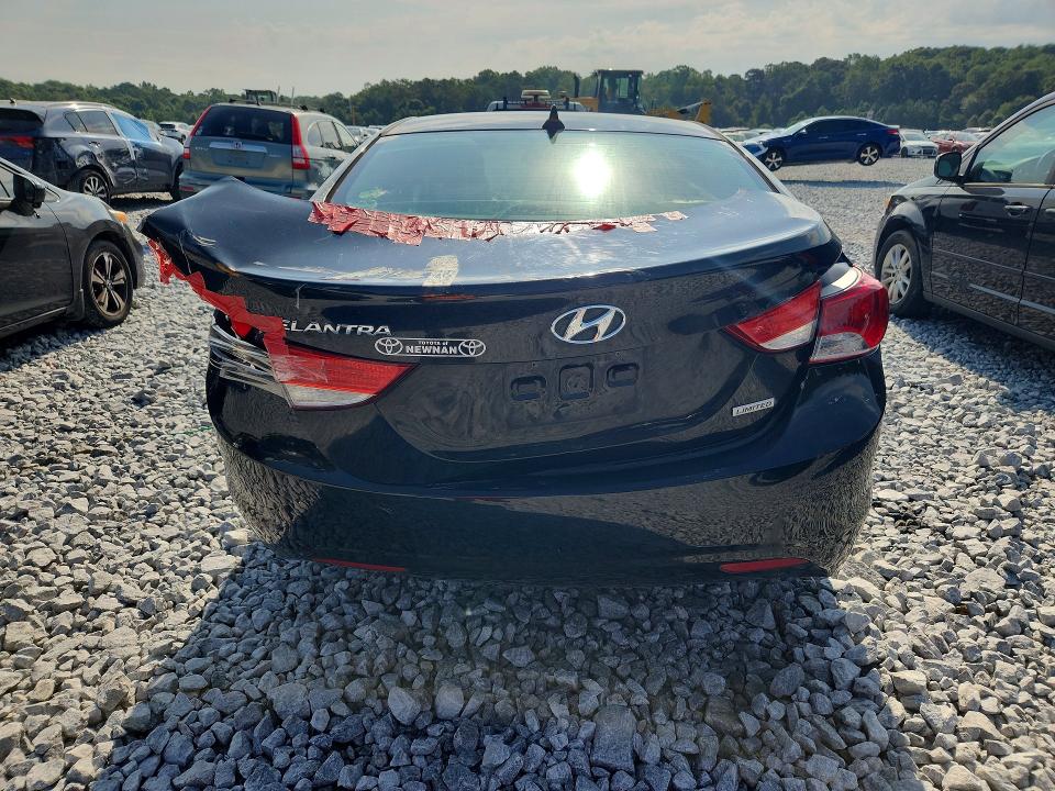 Photo 6 from auction – 2012 HYUNDAI ELANTRA with VIN KMHDH4AE2CU315421